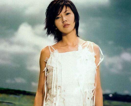 孙燕姿 Sun Yan-Zi – 超快感 Turbo (华纳 official 官方完整版MV)