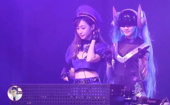 DJ 风中有朵雨做的云  高清车载MV