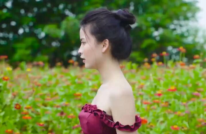 超清MV无水印-孙露 – 光辉岁月 写真超清MV视频