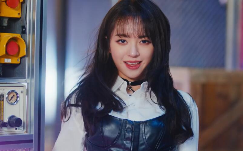 Kep1er 케플러 – ‘WA DA DA’  韩流车载MV